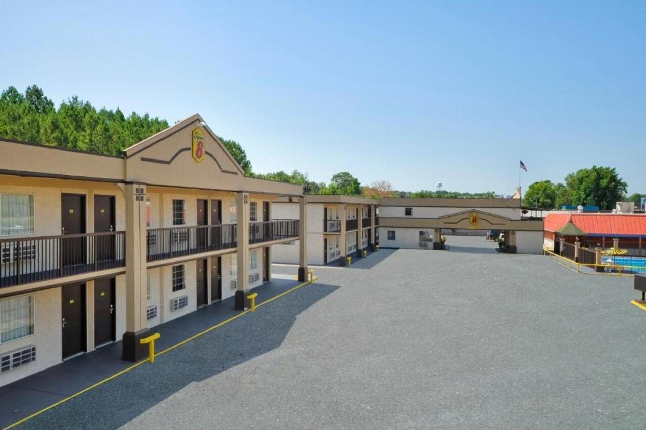 Super 8 By Wyndham Monticello Ar Motel Exterior foto